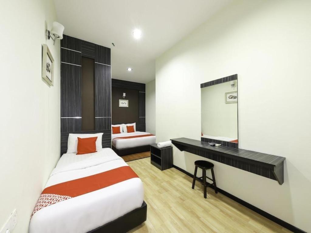 Hotel Meria Shah Alam Exterior photo