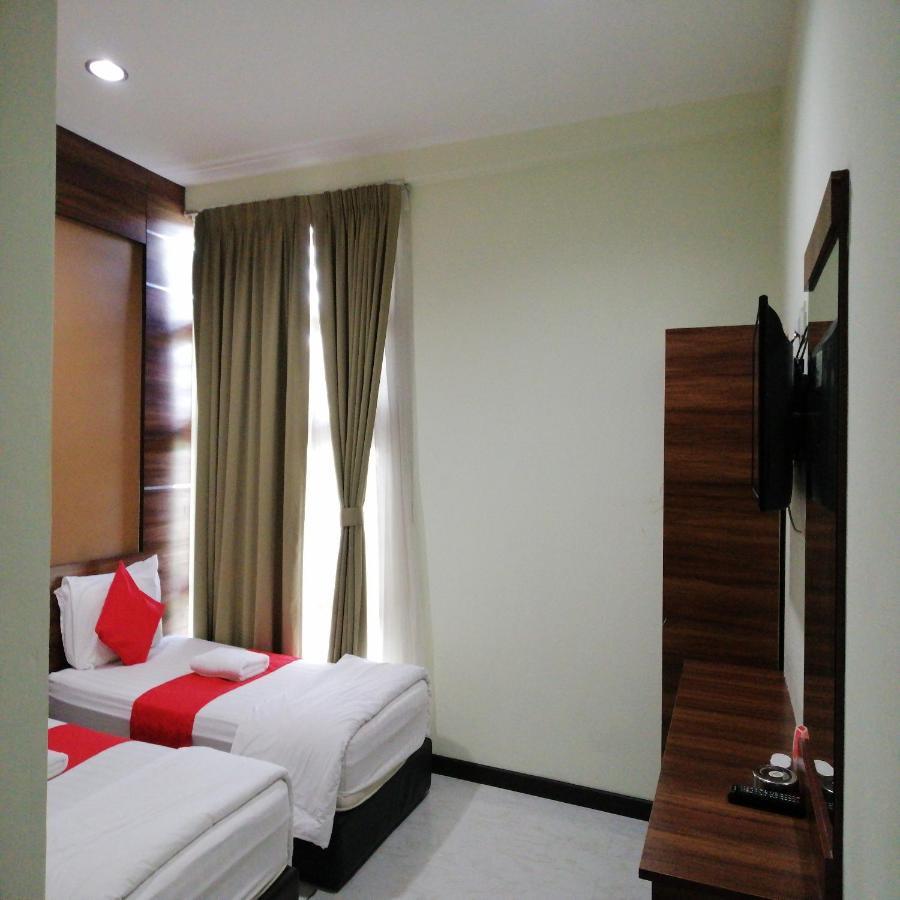Hotel Meria Shah Alam Exterior photo