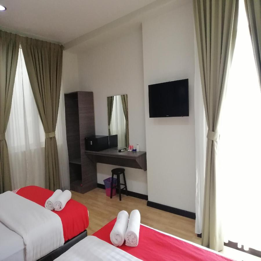 Hotel Meria Shah Alam Exterior photo